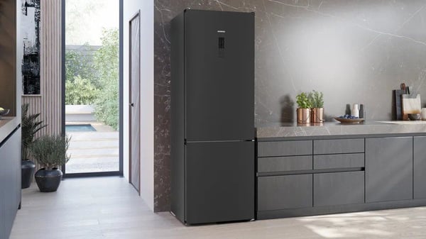Siemens iQ300 Kjøle/fryseskap 203 x 70 cm. - BlackSteel