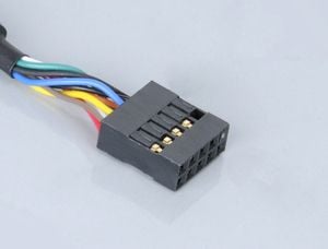 AKASA EXUSBI-40 intern USB-förlängningskabel 9-pin USB 2.0 0,4 m svart