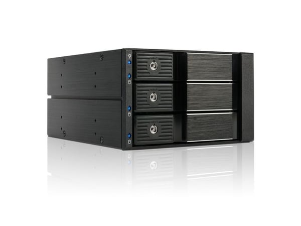 FANTEC BP-SA2131 - Intern RAID-brønn - 3.5" - 5,25" til 4 x 2,5" - SATA 6Gb/s / SAS 6Gb/s - SAS 6Gb/s, SATA 6Gb/s - svart