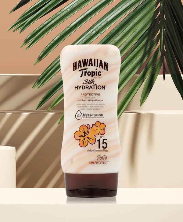 Hawaiian Tropic Silk Hydration Protective Sun Lotion SPF 15, Sunscreen lotion 180 ml