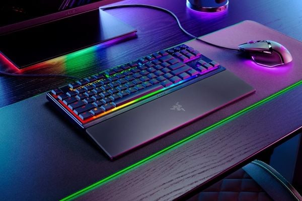 Razer Ornata V3 - Tastatur - TKL - bakgrunnsbelyst - USB - QWERTY - Nordisk