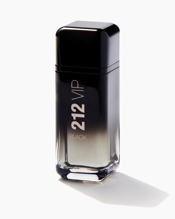 Carolina Herrera 212 VIP Black miesten Eau de Parfum -suihke 200 ml