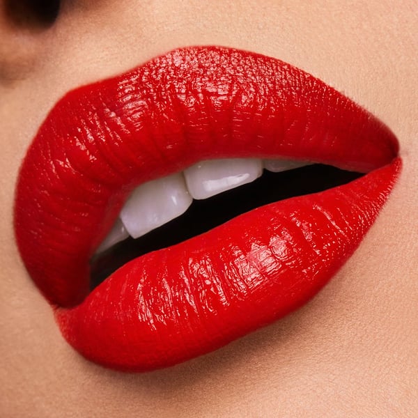 ESTEE LAUDER_Pure Colour Lipstick Creme Cremeowa szminka do ust 520 Carnal 3,5 g