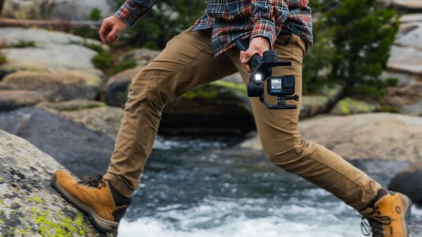 GoPro Fluid Pro AI, Kolmijalkateline, musta