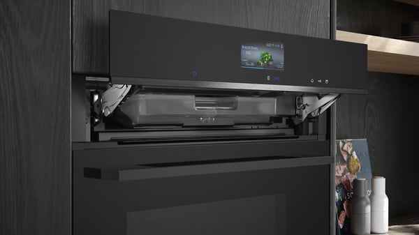 Siemens iQ700 HS736G1B2 höyryuuni 71 l A+ 56 cm, musta