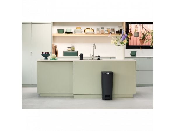 Brabantia StepUp 800023 poljinroskakori 40 l kierrätysmuovia, tummanharmaa