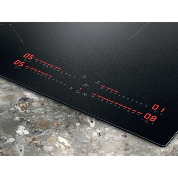 Electrolux Serie 700 EIS82453IZ, Svart, Inbyggnad, 80 cm, Zon induktionshäll, Keramik, 4 zon(er)