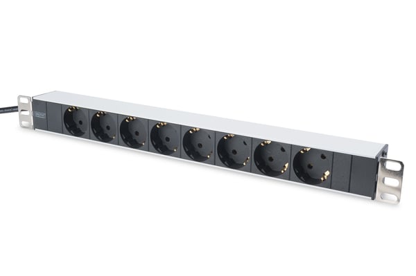 DIGITUS DN-95401 - Flerkoplingslist (kan monteres i rack) - inngang: strøm - utgangskontakter: 8 (strøm) - 19" - 2 m kabel - svart
