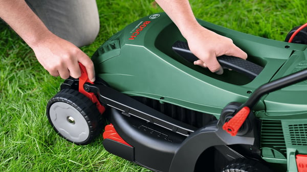Bosch UniversalRotak, Gressklipper som man spaserer bak, 34 cm, 25 cm, 70 cm, Roterende blader, 40 l