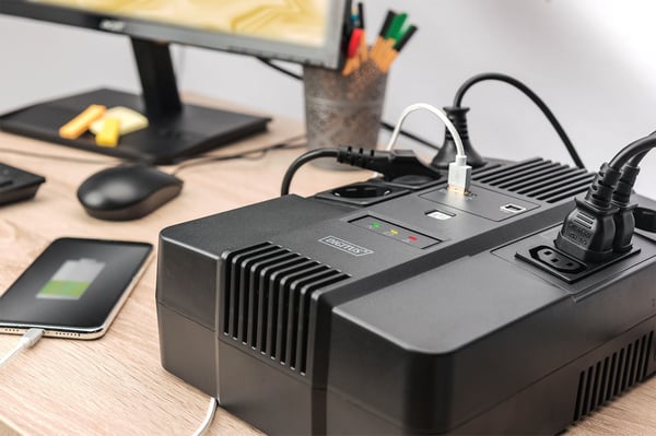 DIGITUS All-in-One UPS - UPS - AC 220-240 V - 480 Watt - 800 VA - 9 Ah - USB - utgångskontakter: 7