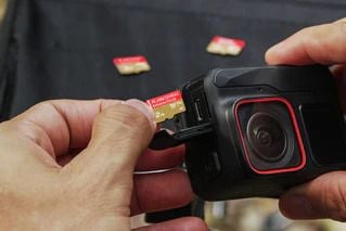 SanDisk - Flashminnekort (SD-adapter inkludert) - 2 TB
