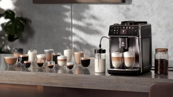 Saeco Helautomatisk espressomaskin til 16 drikker, Espressomaskin, 1,8 l, Kaffe bønner, Innebygd kaffekvern, 1500 W