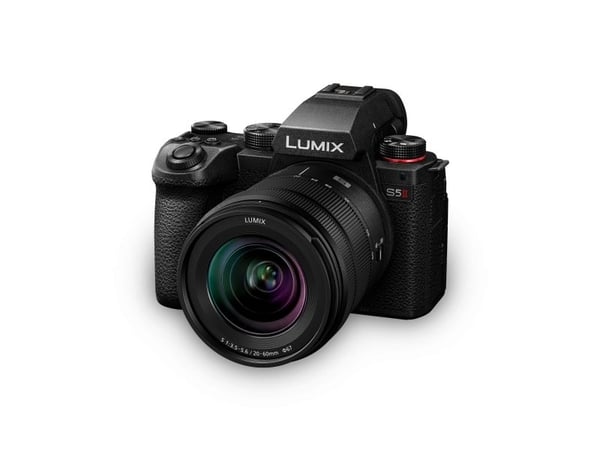 Panasonic Lumix S5II + S 20-60MM F3.5-5.6 + 50mm F1.8, 24,2 MP, 12000 x 8000 pikseliä, CMOS, 6K Ultra HD, Kosketusnäyttö, musta