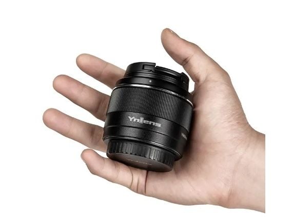 Yongnuo YN 50 mm f/1.8 DA DSM II -objektiivi Sony E:lle