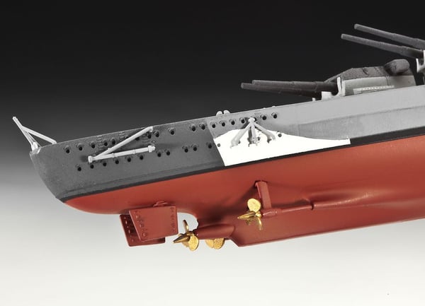 Plastmodell av krigsskipet Bismarck