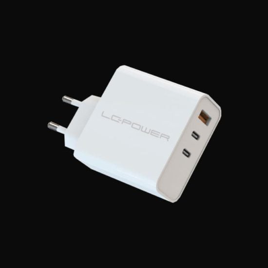 LC Power LC-GAN-65 - Strømadapter - GaN - 65 watt - 3.25 A - PD 3.0 - 3 utgangskontakter (USB-type A, 2 x USB-C) - hvit