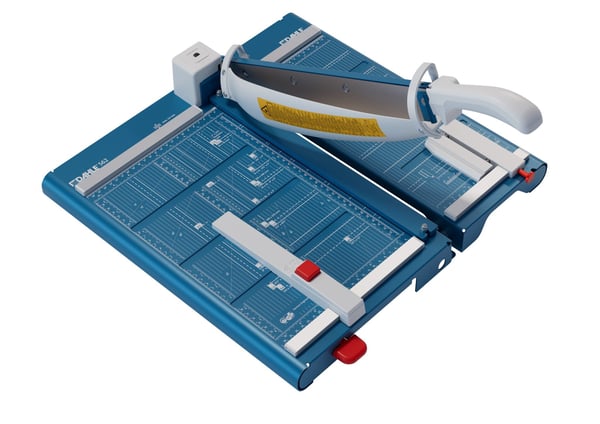 DAHLE vipu giljotiini 562 sis. laser, etupöytä, kapea.. DAHLE vipu giljotiini 562 sis. laser, etupöytä, kapea..