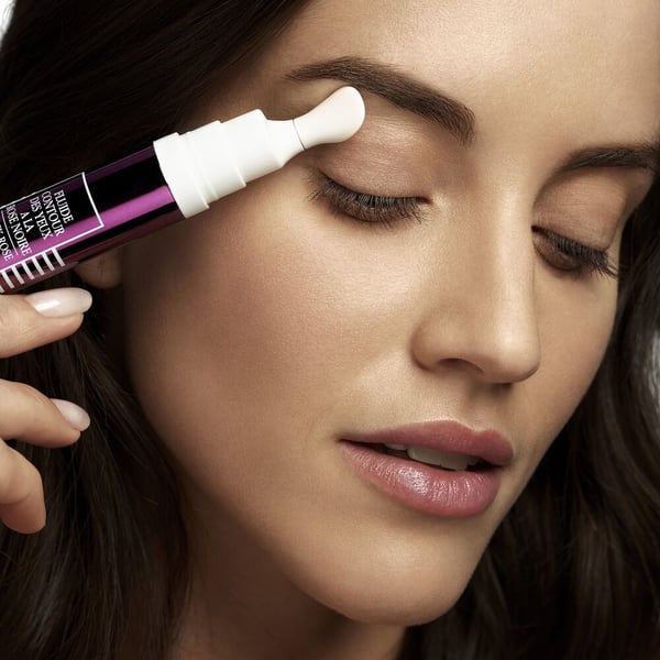 Sisley Black Rose Eye Contour Fluid smoothing & brightening ögongel 14 ml