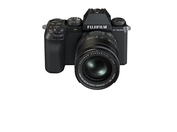 Fujifilm X -S20 + XF18-55mm, 26,1 MP, 6240 x 4160 pikseliä, X-Trans CMOS 4, 6.2K, Kosketusnäyttö, Musta