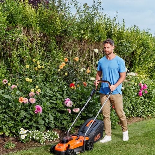 Black & Decker BCMW33184L2, Työnnettävä ruohonleikkuri, 400 m², 33 cm, 2,5 cm, 6,5 cm, 35 L