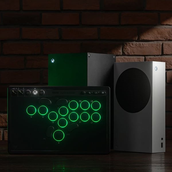 8BitDo arkadekontroller for Xbox/PC, svart