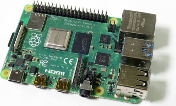 Raspberry Pi 4 Model B - Dator med ett kort - Broadcom BCM2711 / 1.5 GHz - RAM 4 GB - 802.11a/b/g/n/ac, Bluetooth 5.0
