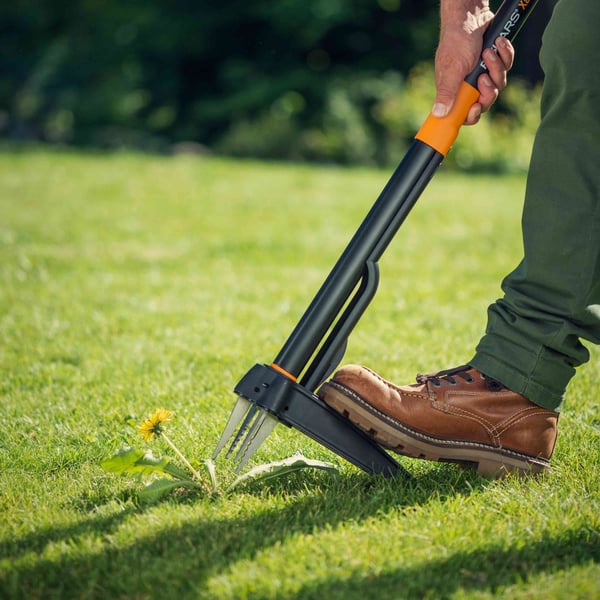 Fiskars Xact Ogräsupptagare