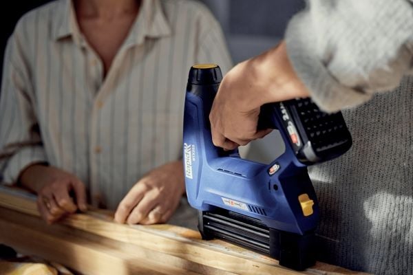 Rapid BTX553, 156 niitit, Musta, Sininen, Akku, 71 mm, 240 mm, 264 mm