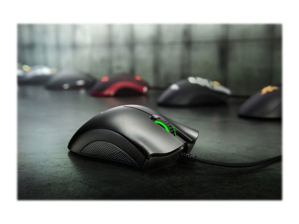 Razer DeathAdder Essential - Mus - ergonomisk - högerhänt - optisk - 5 knappar - kabelansluten - USB vit