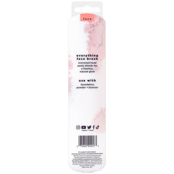 Real Techniques Everything Face Makeup Brush for Flawless Finish Streak Free