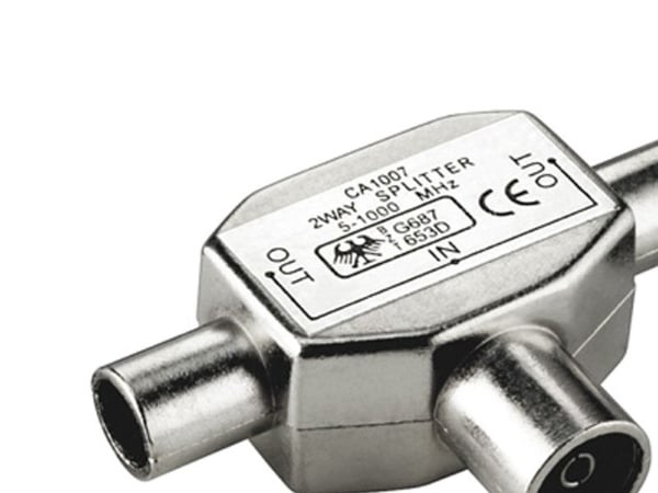 Value 11.99.4476, Coaxial in, 2 x Coaxial out, Uros, Naaras, 75 O Value 11.99.4476, Coaxial in, 2 x Coaxial out, Uros, Naaras, 75 O