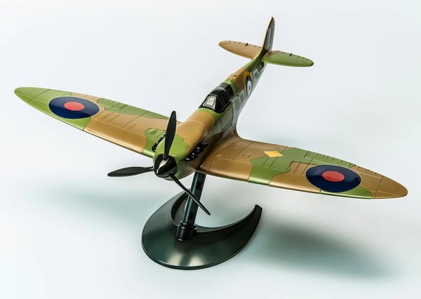 Airfix Spitfire, Luftfarkostmodell med fast vinge, Monteringssats, Spitfire, 34 styck, Militärflygplan, Grön