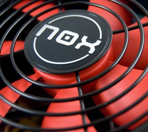 NOX NXS650, 650 W, 230 V, 50 - 60 Hz, 6.3 A, +12V,+3.3V,+5V,-12V,-5Vsb, Aktiivinen