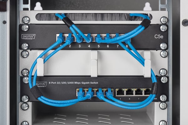 DIGITUS Professional DN-80114 - Switch - ohanterad - 8 x 10/100/1000 - väggmonterbar
