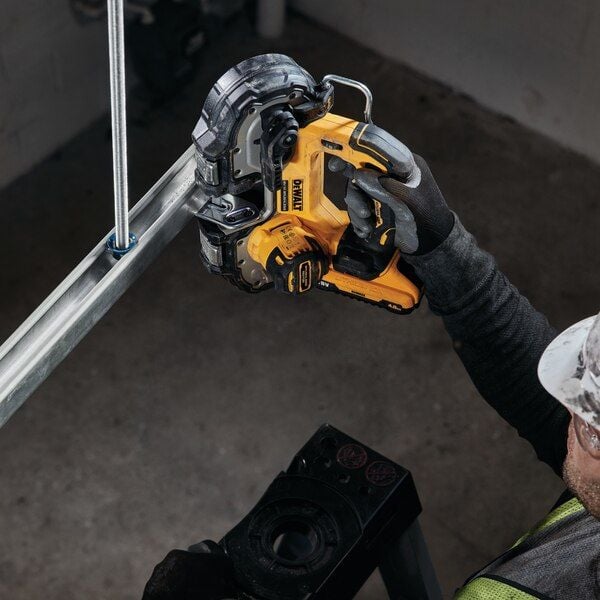 DEWALT.Bandsåg 18V 41x41mm DCS377NT