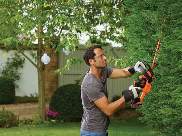 Black & Decker GTC18504PC, 50 cm, Kaksoisterä, 1300 spm, Musta, Oranssi, 2,1 m/s ², 73,8 dB