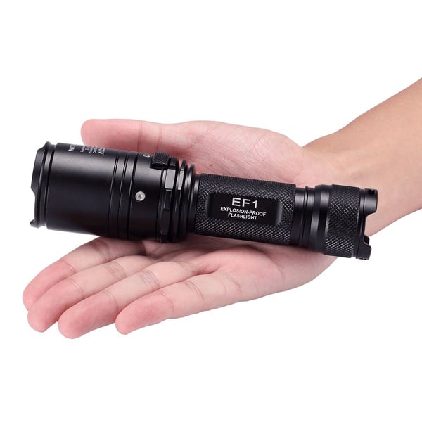Latarka Nitecore EF1, 830lm