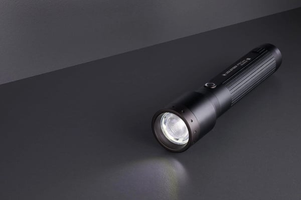 LEDLENSER P7R Core taskulamppu