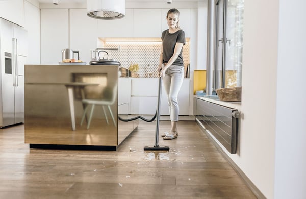 Kärcher WD 2 Plus S V-15/4/18/C, 1000 W, Tynnyri-imuri, Kuiva ja märkä, Pölypussi, 15 L, Vaahto