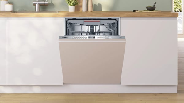 Bosch Series 4 integroitu astianpesukone