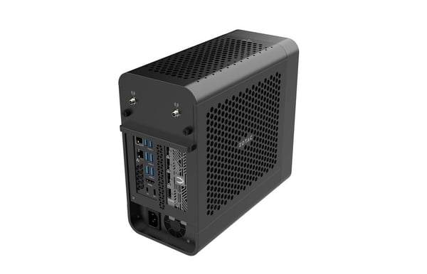 ZOTAC ZBOX MAGNUS ONE EU27506TC - Mini-PC Core Ultra 7 265 / operativ på 5,3 GHz - RAM 16 GB - SSD 1 TB - GeForce RTX 5060 Ti - Bluetooth 5.4, IEEE...