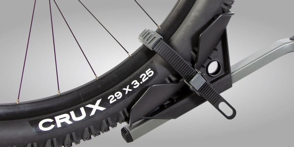 BUZZ RACK BUZZRACER 4 - Pyöräteline 4 pyörälle