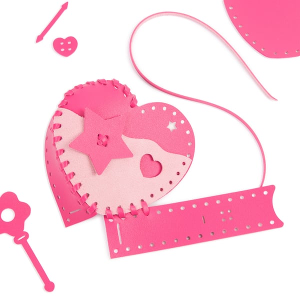 Cool Maker Pink Heart Purse Kit