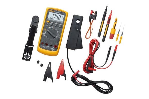 Fluke 88V/A digitaalinen autojen yleismittari CAT III 1000 V CAT IV 600 V