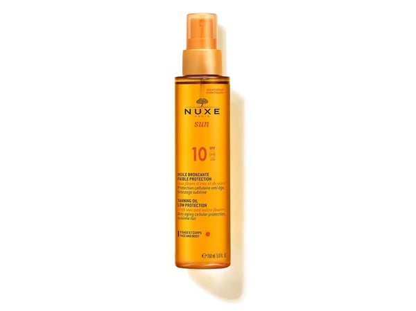 Nuxe Sun Huile Bronzante Visage Et Corps SPF10 spray 150 ml Nuxe Sun Huile Bronzante Visage Et Corps SPF10 spray 150 ml