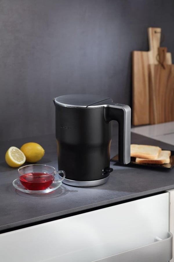 Gorenje Ora Ito K15ORAB - Kjele - 1.5 liter - 2400 W - svart