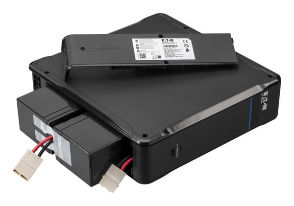 Eaton 3P900UI, Valmiustila (ilman yhteyttä), 0,9 kVA, 540 W, Vaiheittainen, 161 V, 284 V