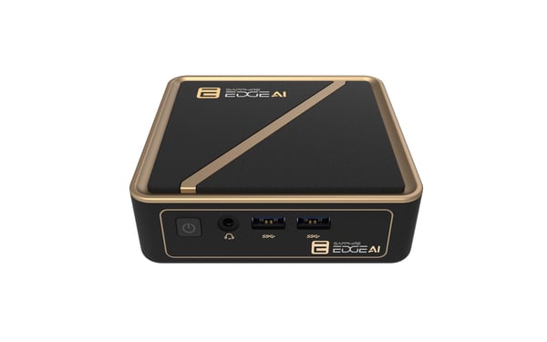 Sapphire EDGE AI 370 minidator Ryzen AI 9 HX 370 barebone Radeon 890M, svart/guld