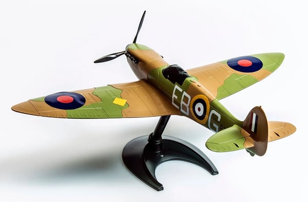 Airfix Spitfire, Luftfarkostmodell med fast vinge, Monteringssats, Spitfire, 34 styck, Militärflygplan, Grön