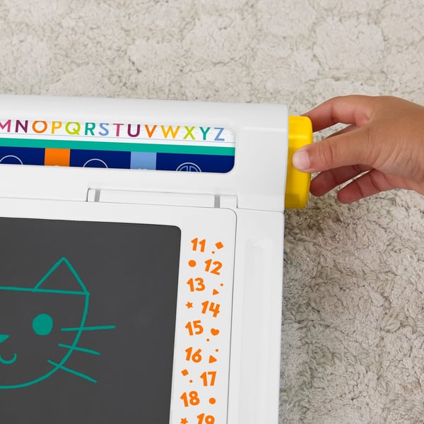 Fisher-Price Learn & Doodle Desk, sotkuton kirjoitus- ja piirustustabletti, jossa LCD-näyttö, lapsille, 3 vuosi/vuosia, Tarvitsee patterit, LR44, M...